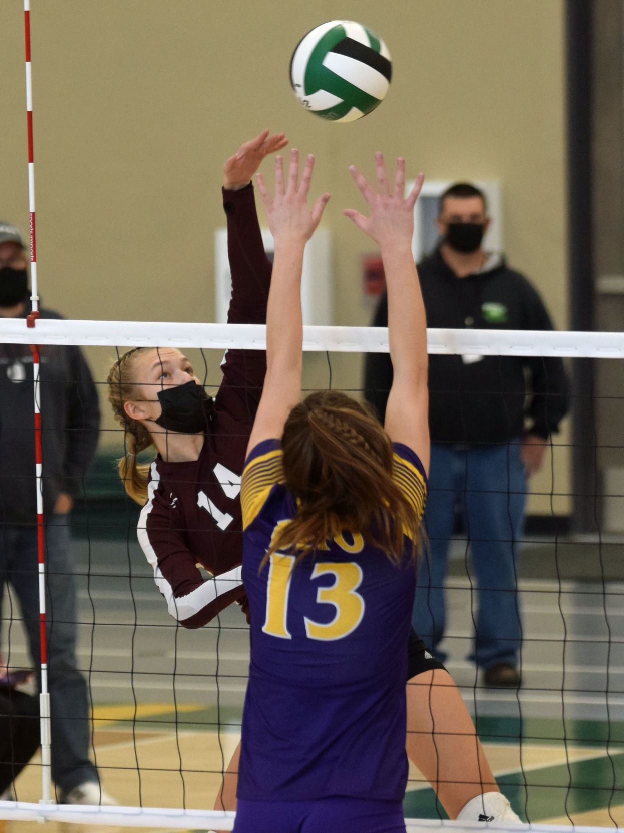 Holmen's Chloe Hammond